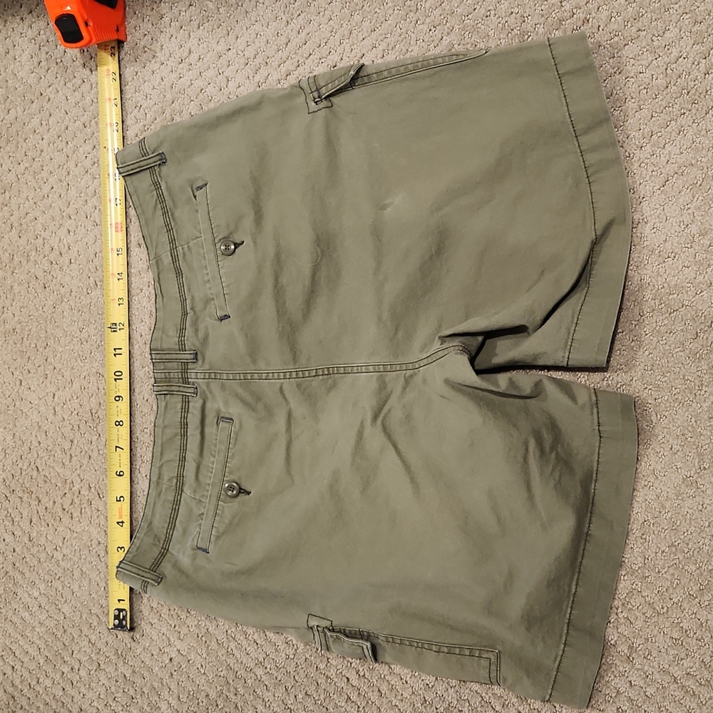 LL BEAN ladies Favorite Fit shorts 16. - Picture 5 of 6